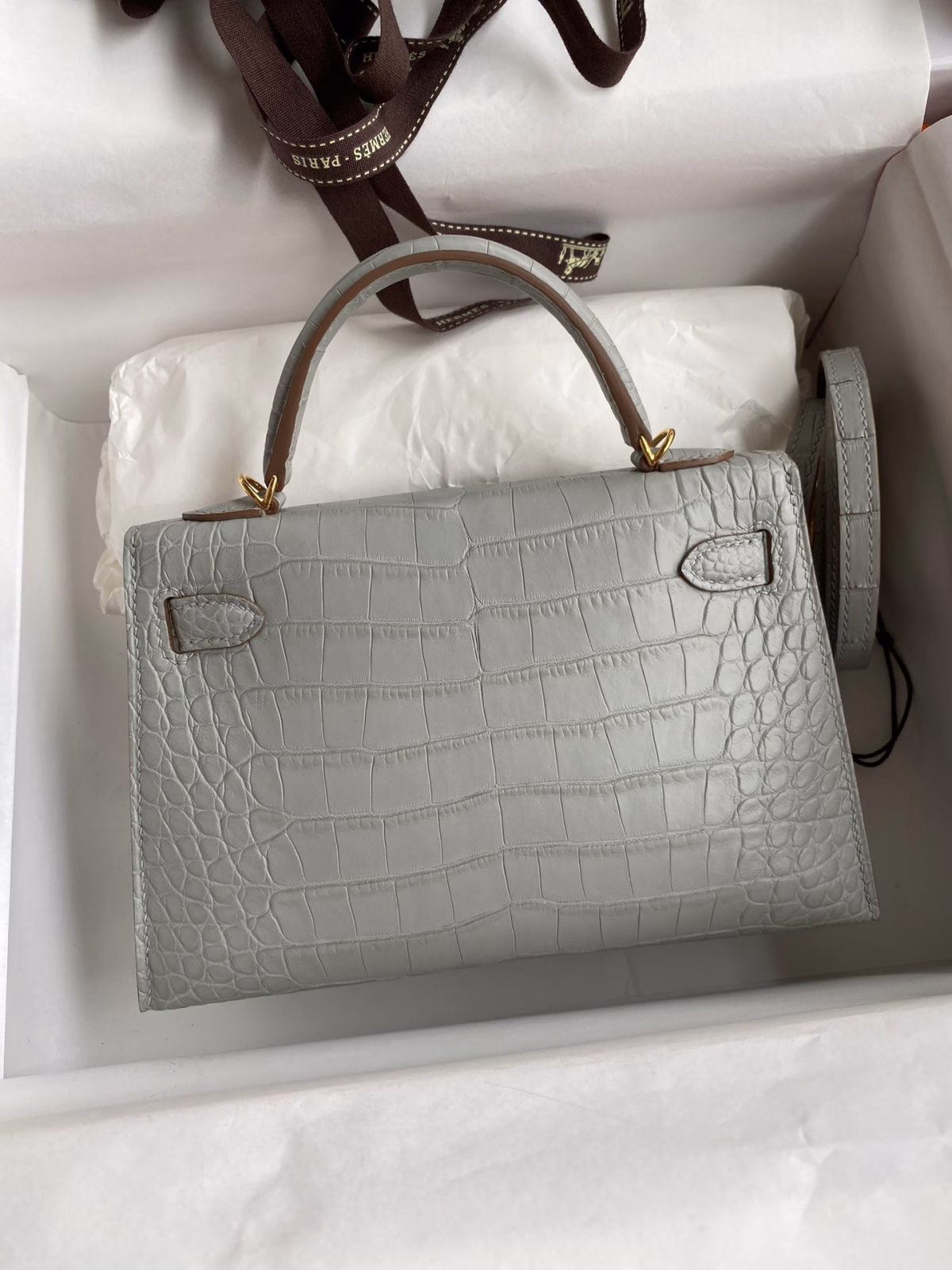 Hermes Kelly Mini II Sellier Handmade Bag In Pearl Grey Matte Alligator Leather - Image 6