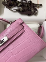 Hermes Kelly Mini II Sellier Handmade Bag In Mauve Sylvestre Matte Alligator Leather - Image 8