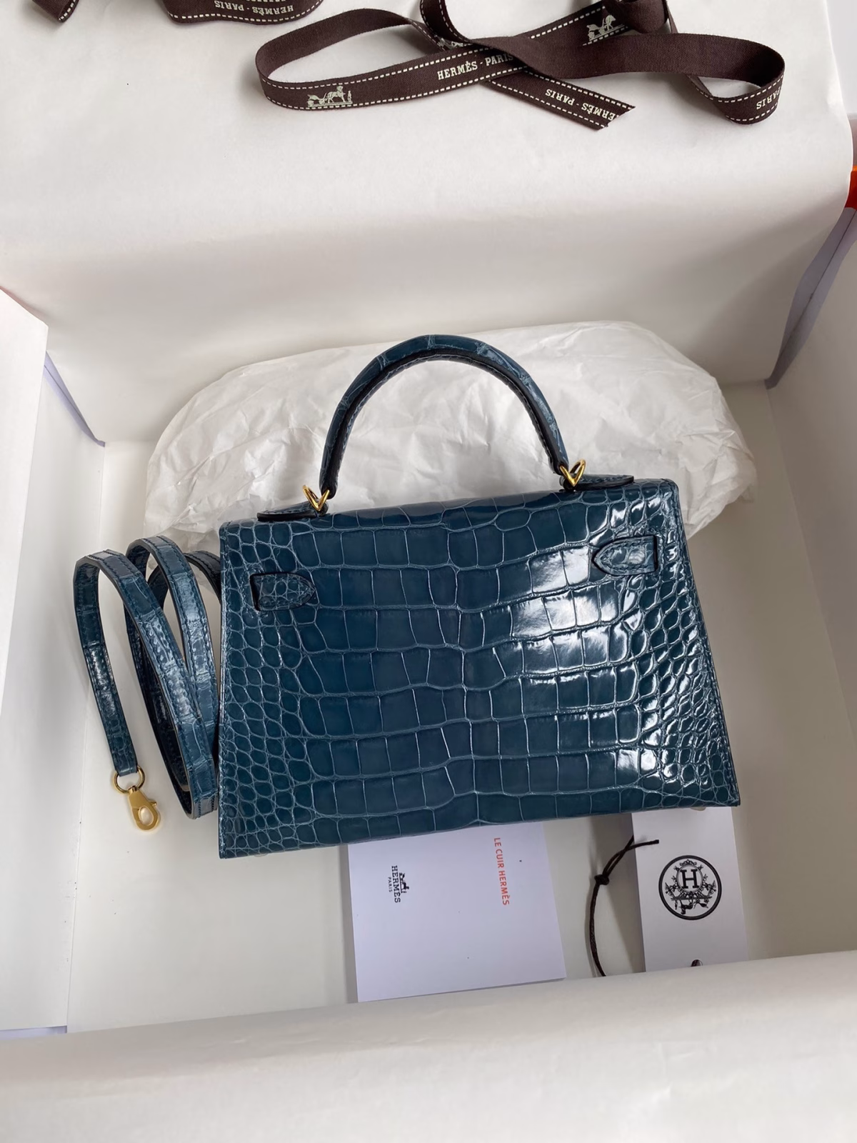 Hermes Kelly Mini II Sellier Handmade Bag In Blue Jean Shiny Alligator Leather - Image 8
