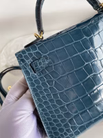 Hermes Kelly Mini II Sellier Handmade Bag In Blue Jean Shiny Alligator Leather - Image 7