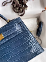 Hermes Kelly Mini II Sellier Handmade Bag In Colvert Shiny Alligator Leather - Image 8