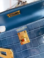 Hermes Kelly Mini II Sellier Handmade Bag In Colvert Shiny Alligator Leather - Image 4