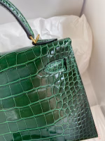 Hermes Kelly Mini II Sellier Handmade Bag In Malachite Shiny Alligator Leather - Image 2