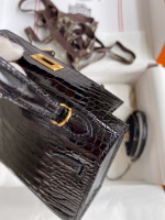 Hermes Kelly Mini II Sellier Handmade Bag In Black Shiny Alligator Leather - Image 3