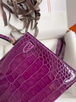 Hermes Kelly Mini II Sellier Handmade Bag In Purple Shiny Alligator Leather - Image 2