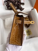 Hermes Kelly Mini II Sellier Handmade Bag In Ficelle Shiny Alligator Leather - Image 2