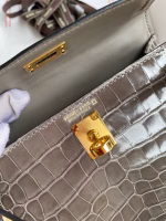 Hermes Kelly Mini II Sellier Handmade Bag In Gris Tourterelle Shiny Alligator Leather - Image 5