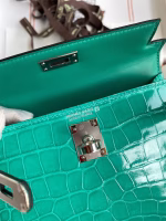 Hermes Kelly Mini II Sellier Handmade Bag In Vert Jude Shiny Alligator Leather - Image 6