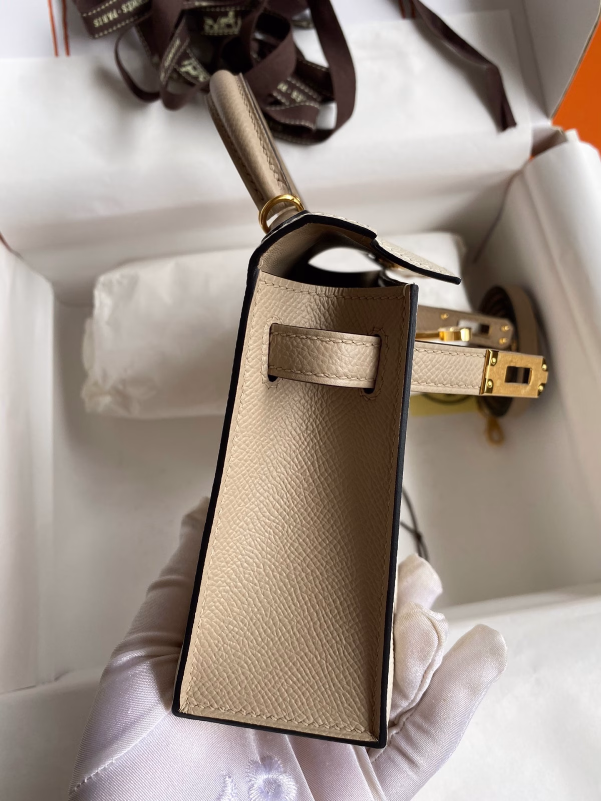 Hermes Kelly Mini II Sellier Bicolor Handmade Bag in Craie and Trench Epsom Calfskin - Image 5