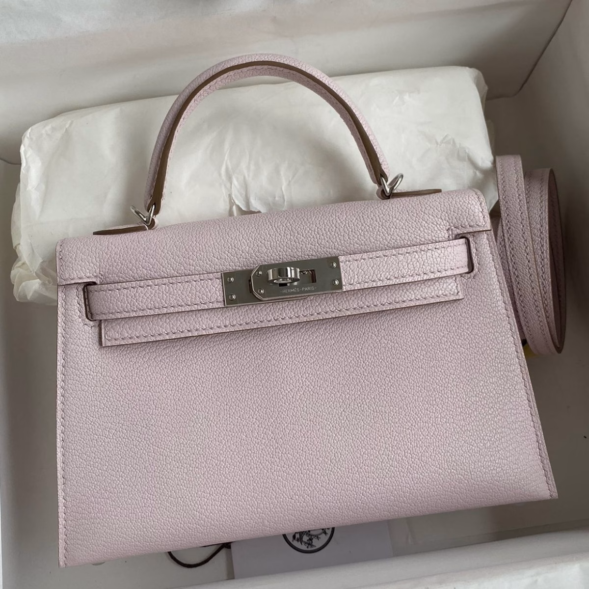 Hermes Kelly Mini II Sellier Handmade Bag In Mauve Pale Chevre Mysore Leather - Image 1