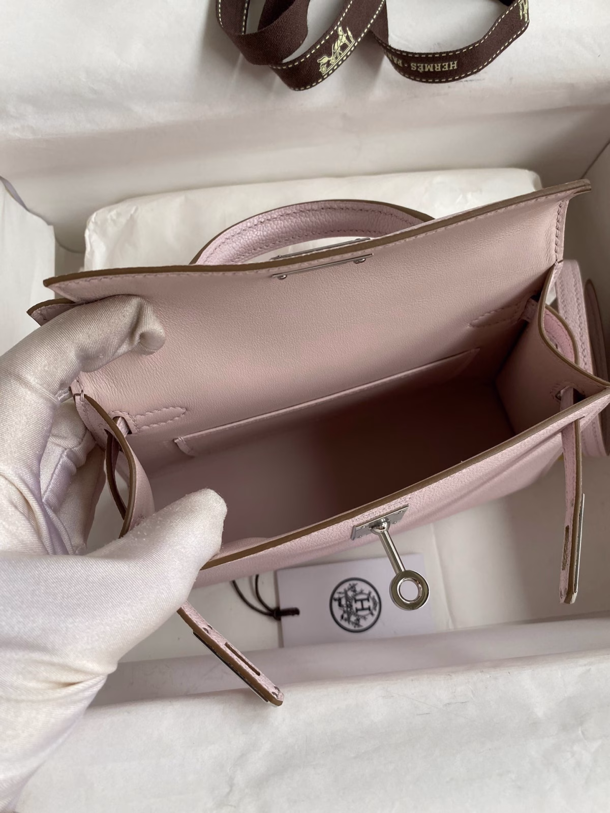 Hermes Kelly Mini II Sellier Handmade Bag In Mauve Pale Chevre Mysore Leather - Image 5