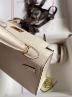 Hermes Kelly Mini II Sellier Handmade Bag In Nata Chevre Mysore Leather - Image 3