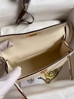 Hermes Kelly Mini II Sellier Handmade Bag In Nata Chevre Mysore Leather - Image 5