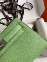 Hermes Kelly Mini II Sellier Handmade Bag In Vert Criquet Chevre Mysore Leather - Image 8