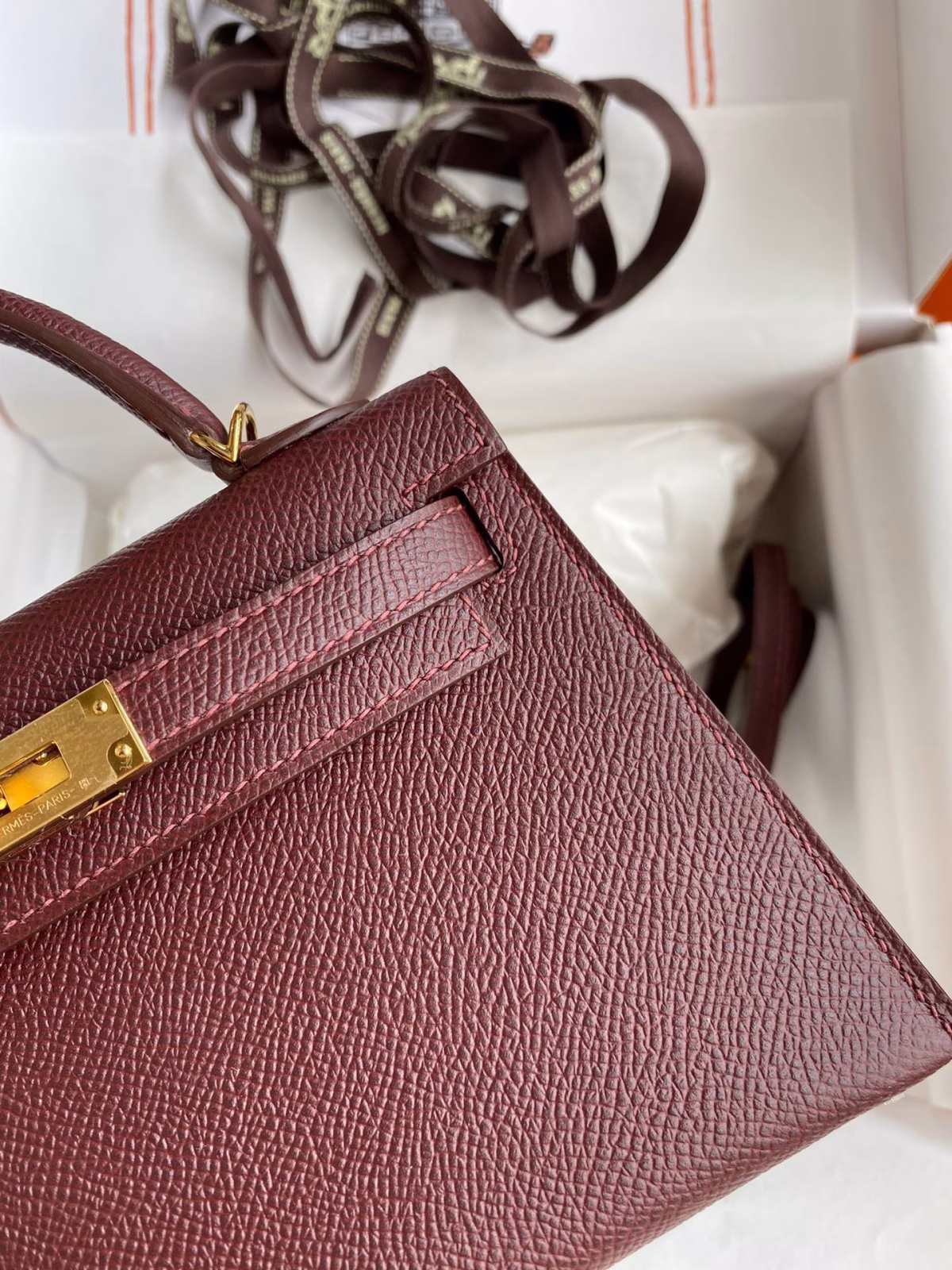 Hermes Kelly Mini II Sellier Handmade Bag In Bordeaux Epsom Calfskin - Image 8