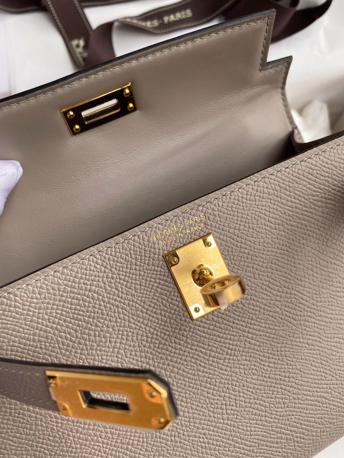 Hermes Kelly Mini II Sellier Handmade Bag In Gris Asphalt Epsom Calfskin - Image 4
