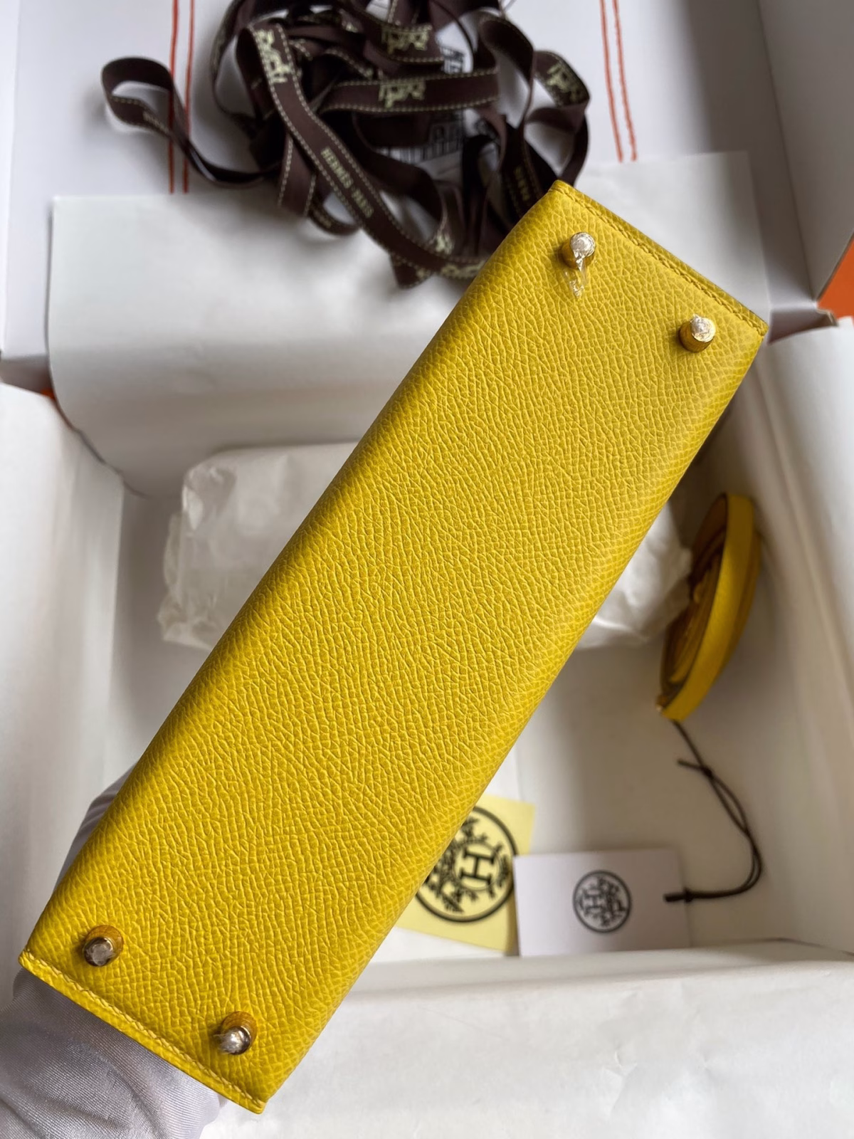 Hermes Kelly Mini II Sellier Handmade Bag In Jaune de Naples Epsom Calfskin - Image 2