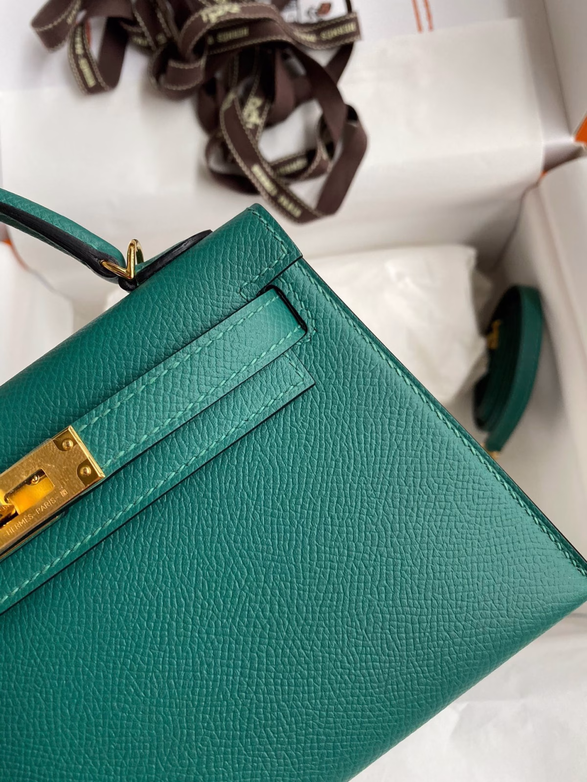 Hermes Kelly Mini II Sellier Handmade Bag In Malachite Epsom Calfskin - Image 8