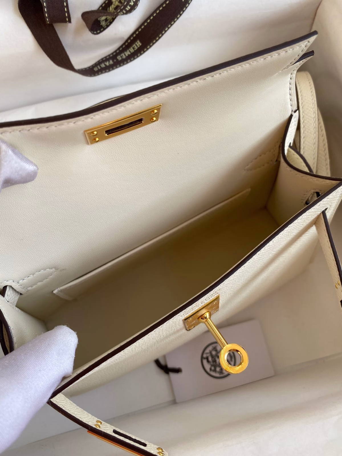 Hermes Kelly Mini II Sellier Handmade Bag In Nata Epsom Calfskin - Image 5