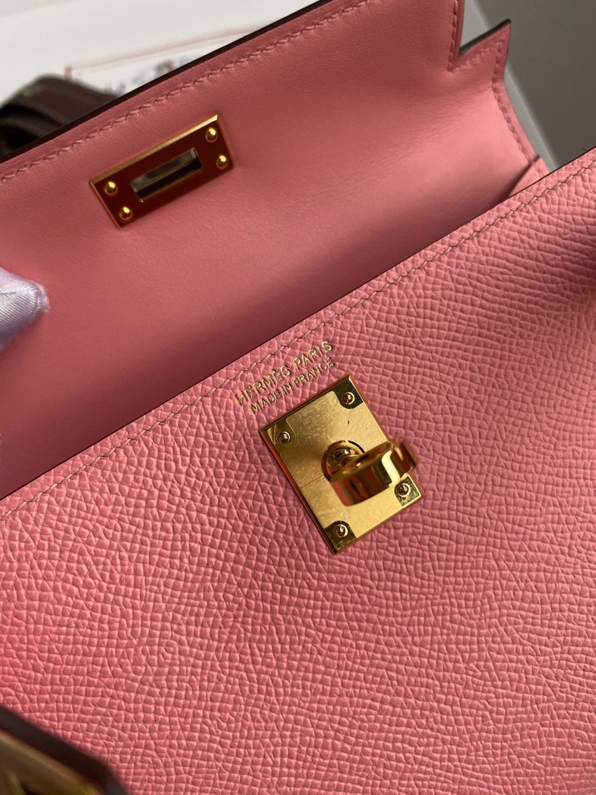 Hermes Kelly Mini II Sellier Handmade Bag In Rose Confetti Epsom Calfskin - Image 4