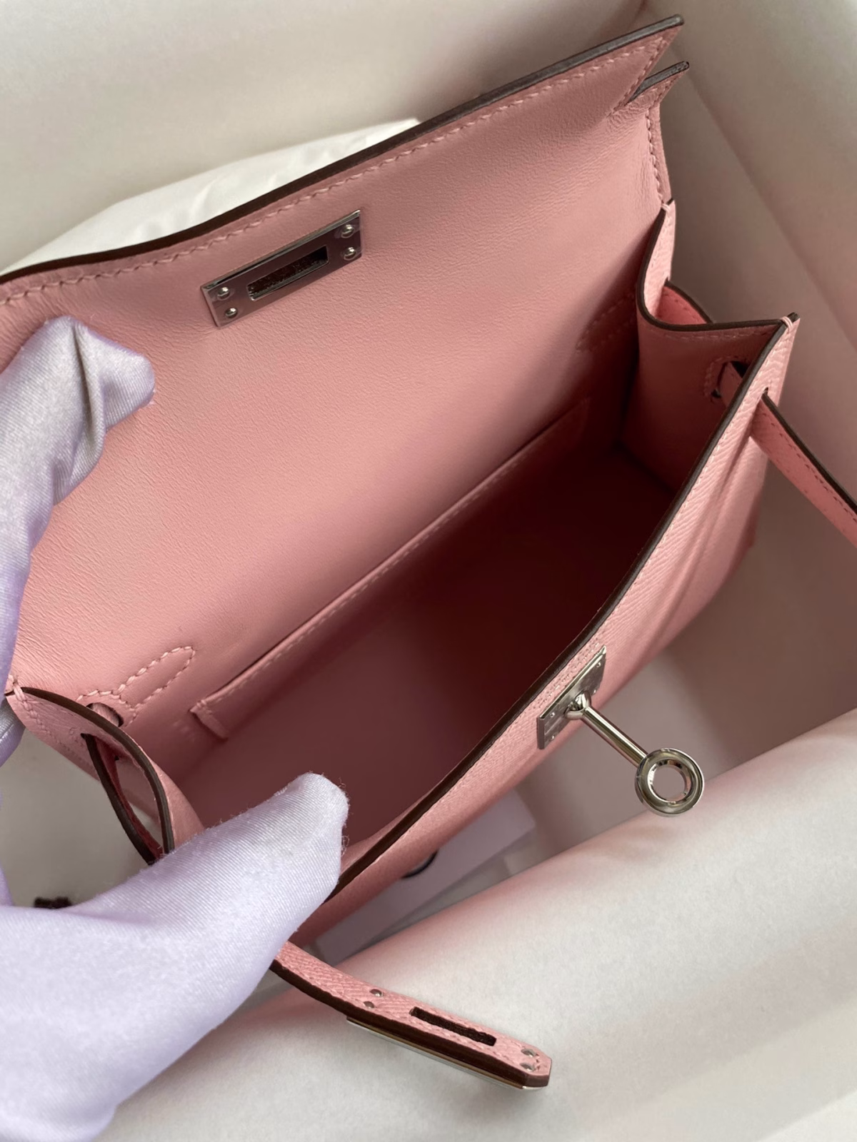 Hermes Kelly Mini II Sellier Handmade Bag In Rose Sakura Epsom Calfskin - Image 5
