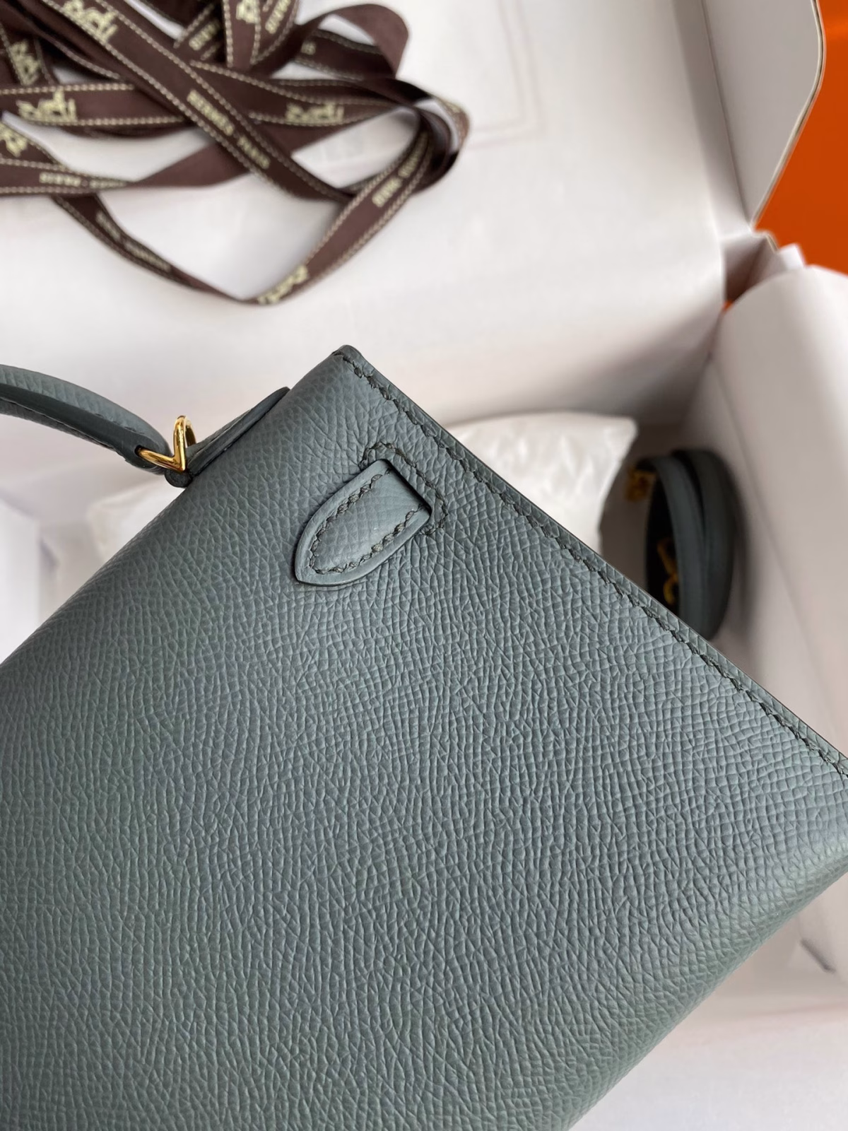 Hermes Kelly Mini II Sellier Handmade Bag In Vert Amande Epsom Calfskin - Image 9