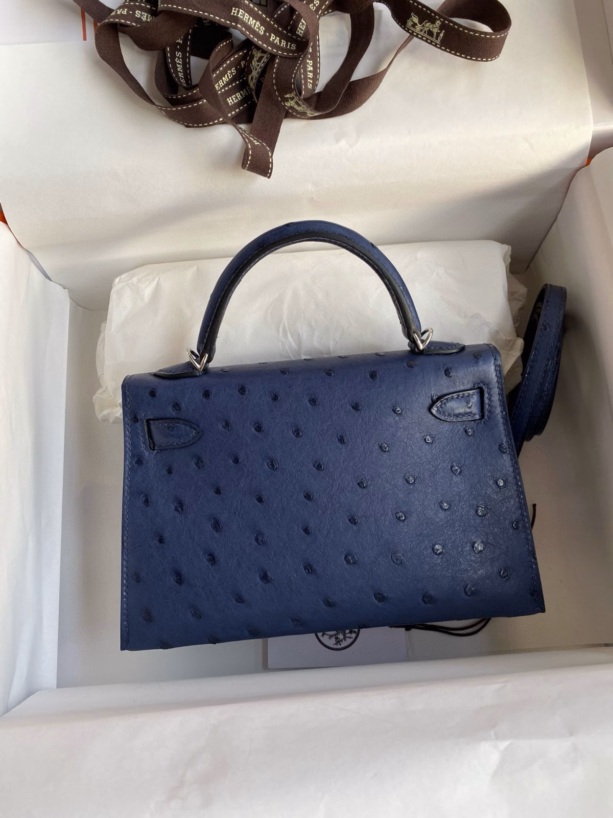 Hermes Kelly Mini II Sellier Handmade Bag In Blue Iris Ostrich Leather - Image 7
