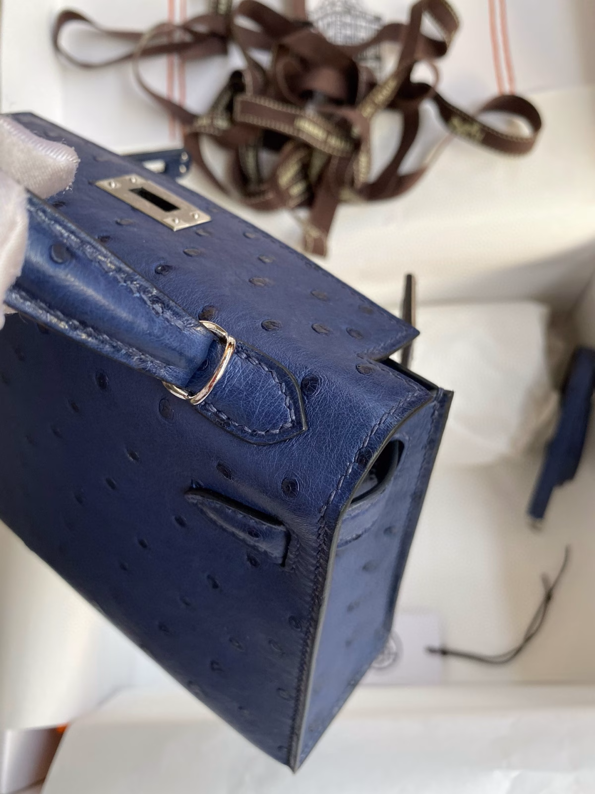 Hermes Kelly Mini II Sellier Handmade Bag In Blue Iris Ostrich Leather - Image 5