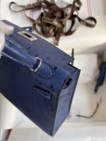 Hermes Kelly Mini II Sellier Handmade Bag In Blue Iris Ostrich Leather - Image 5