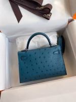 Hermes Kelly Mini II Sellier Handmade Bag In Colvert Ostrich Leather - Image 6