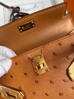 Hermes Kelly Mini II Sellier Handmade Bag In Gold Ostrich Leather - Image 6
