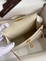 Hermes Kelly Mini II Sellier Handmade Bag In Craie Swift Calfskin - Image 9