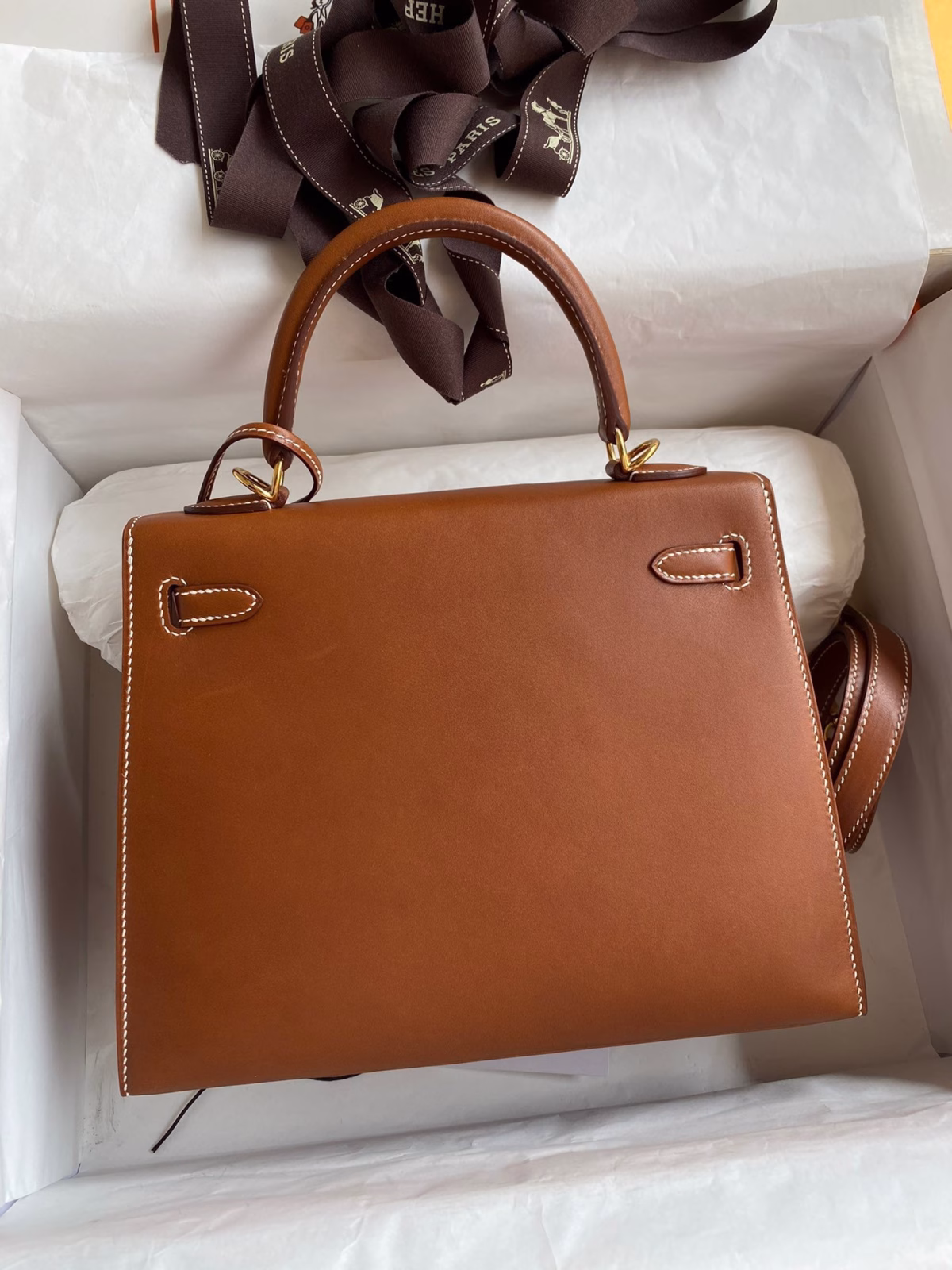 Hermes Kelly Sellier 25 Handmade Bag In Gold Barenia Calfskin - Image 4