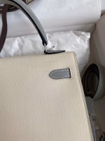 Hermes Kelly Sellier 25 Bicolor Bag in Craie and Gris Mouette Epsom Calfskin - Image 3