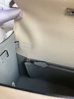 Hermes Kelly Sellier 25 Bicolor Bag in Craie and Gris Mouette Epsom Calfskin - Image 9