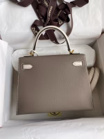 Hermes Kelly Sellier 25 Bicolor Bag in Taupe and Craie Epsom Calfskin - Image 4