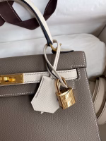 Hermes Kelly Sellier 25 Bicolor Bag in Taupe and Craie Epsom Calfskin - Image 3