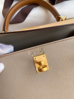 Hermes Kelly Sellier 25 Bicolor Bag in Trench and Gold Epsom Calfskin - Image 2