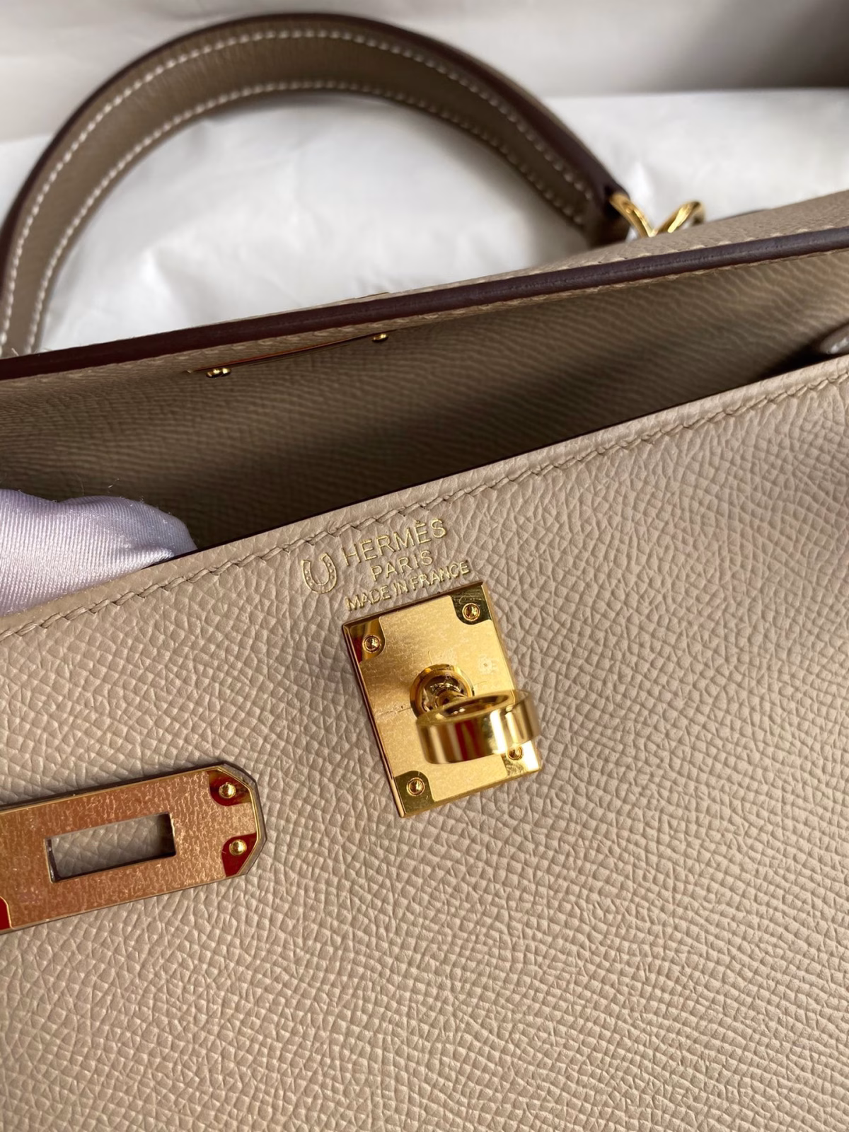 Hermes Kelly Sellier 25 Bicolor Bag in Trench and Taupe Epsom Calfskin - Image 4