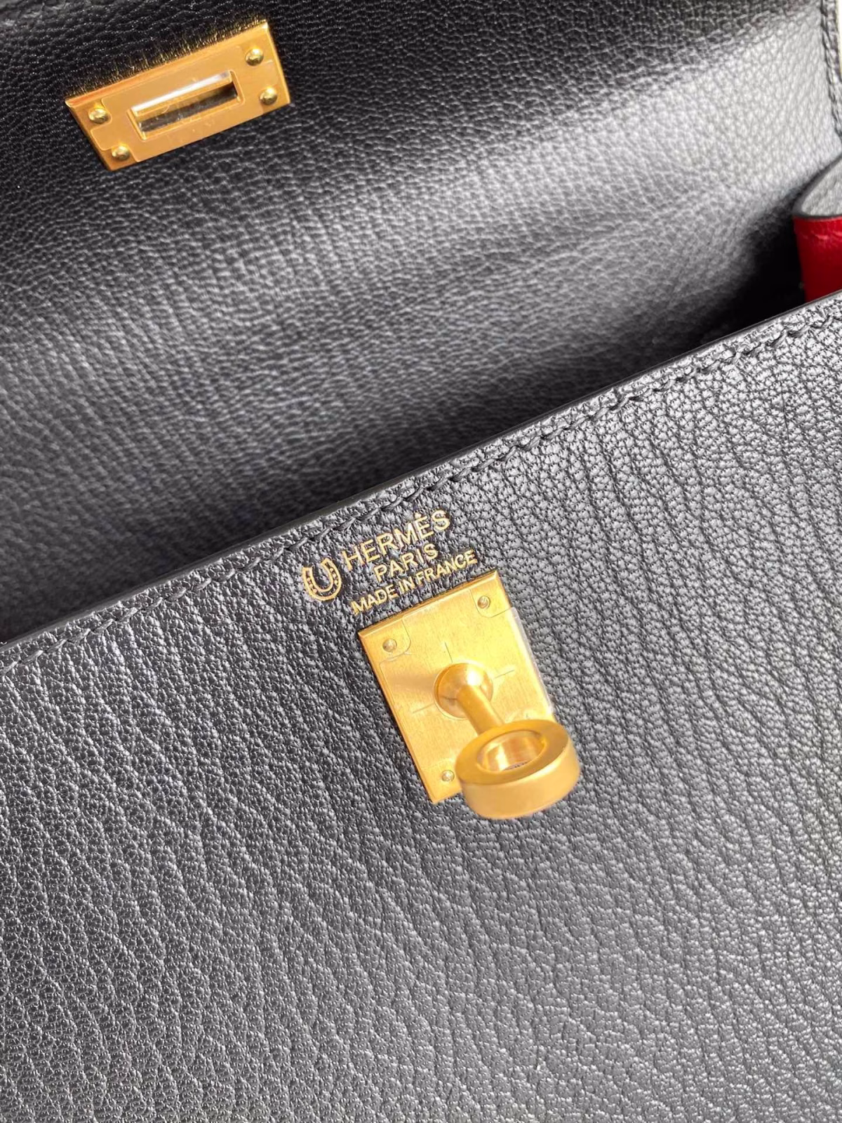 Hermes Kelly Sellier 25 Handmade Bag In Black Mysore Goatskin - Image 5