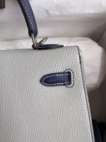 Hermes Kelly Sellier 25 Bicolor Bag in Pearl Grey and Blue Mysore Goatskin - Image 9