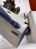 Hermes Kelly Sellier 25 Bicolor Bag in Pearl Grey and Blue Mysore Goatskin - Image 2