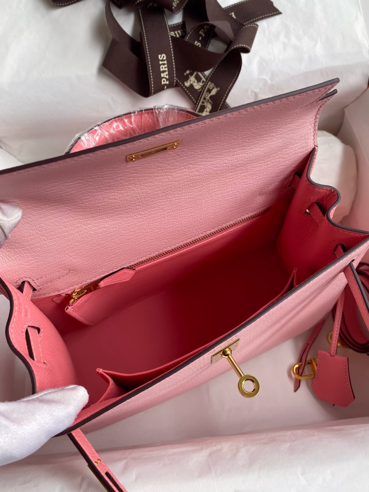 Hermes Kelly Sellier 25 Bicolor Bag in Rose Confetti and Lipstick Mysore Goatskin - Image 7
