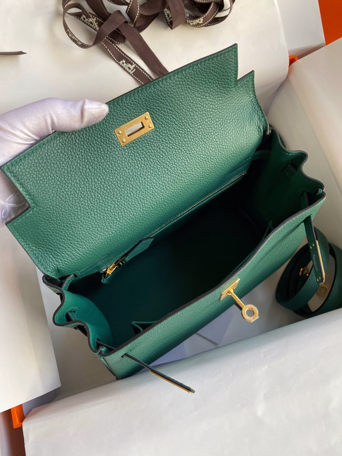Hermes Kelly Retourne 25 Handmade Bag In Blue Paon Clemence Leather - Image 9