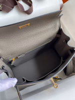 Hermes Kelly Retourne 25 Handmade Bag In Etain Clemence Leather - Image 2
