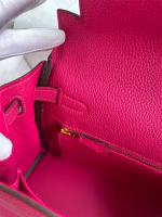 Hermes Kelly Retourne 25 Handmade Bag In Framboise Clemence Leather - Image 6