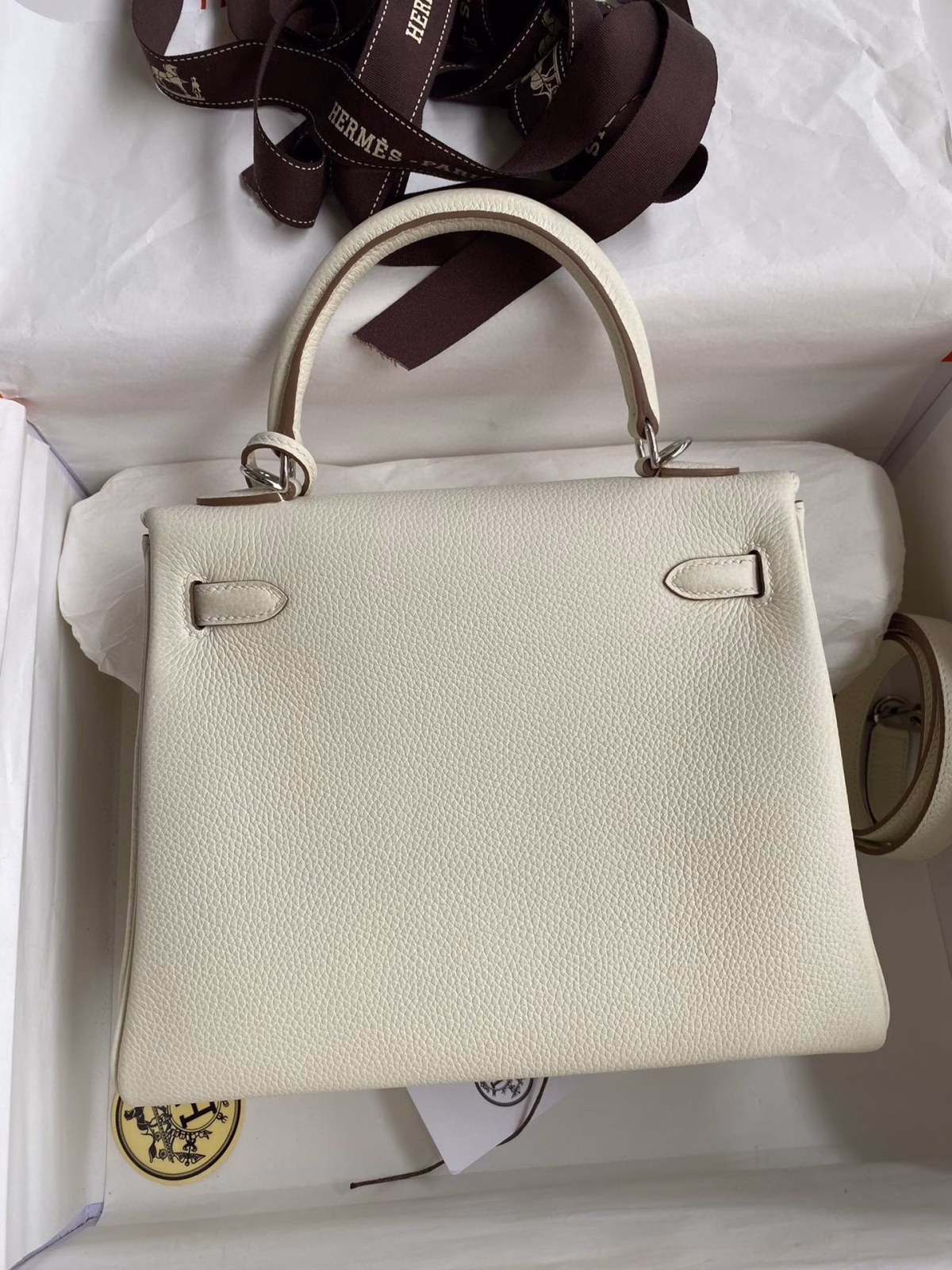 Hermes Kelly Retourne 25 Handmade Bag In Mushroom Clemence Leather - Image 6