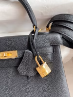 Hermes Kelly Retourne 25 Handmade Bag In Black Clemence Leather - Image 9