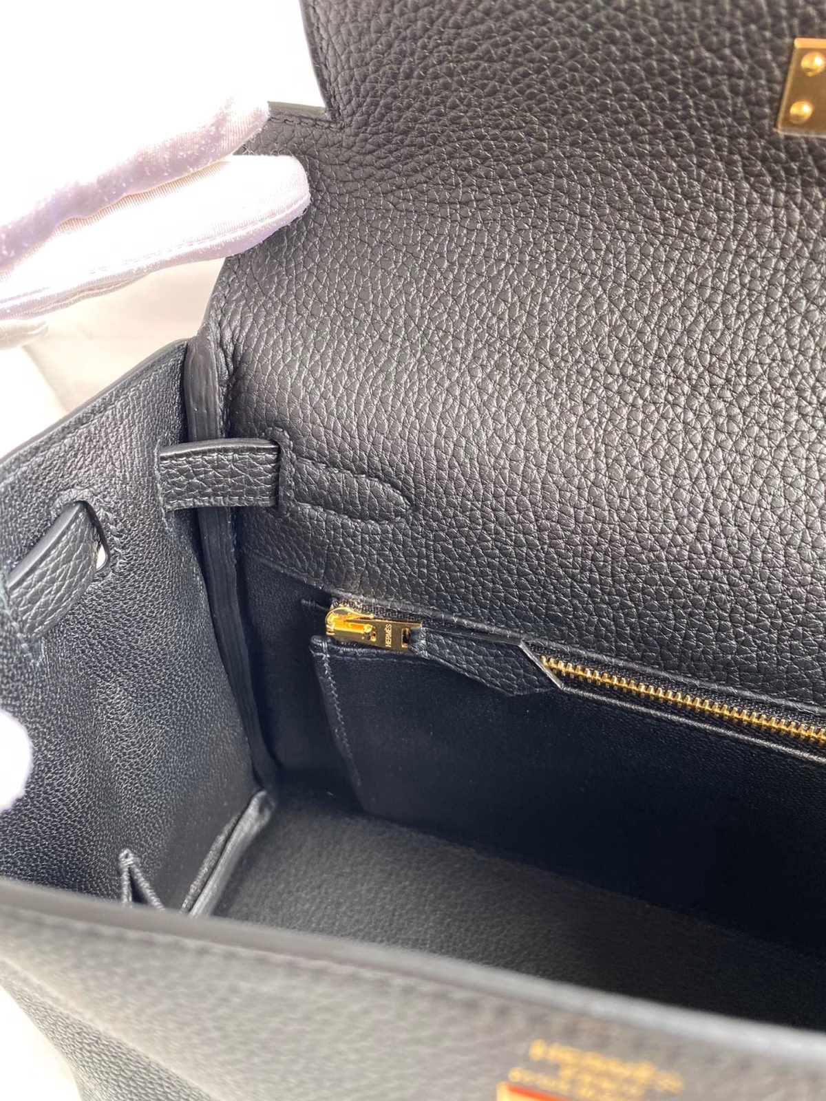 Hermes Kelly Retourne 25 Handmade Bag In Black Clemence Leather - Image 6