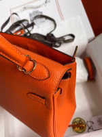 Hermes Kelly Retourne 25 Handmade Bag In Orange Clemence Leather - Image 9